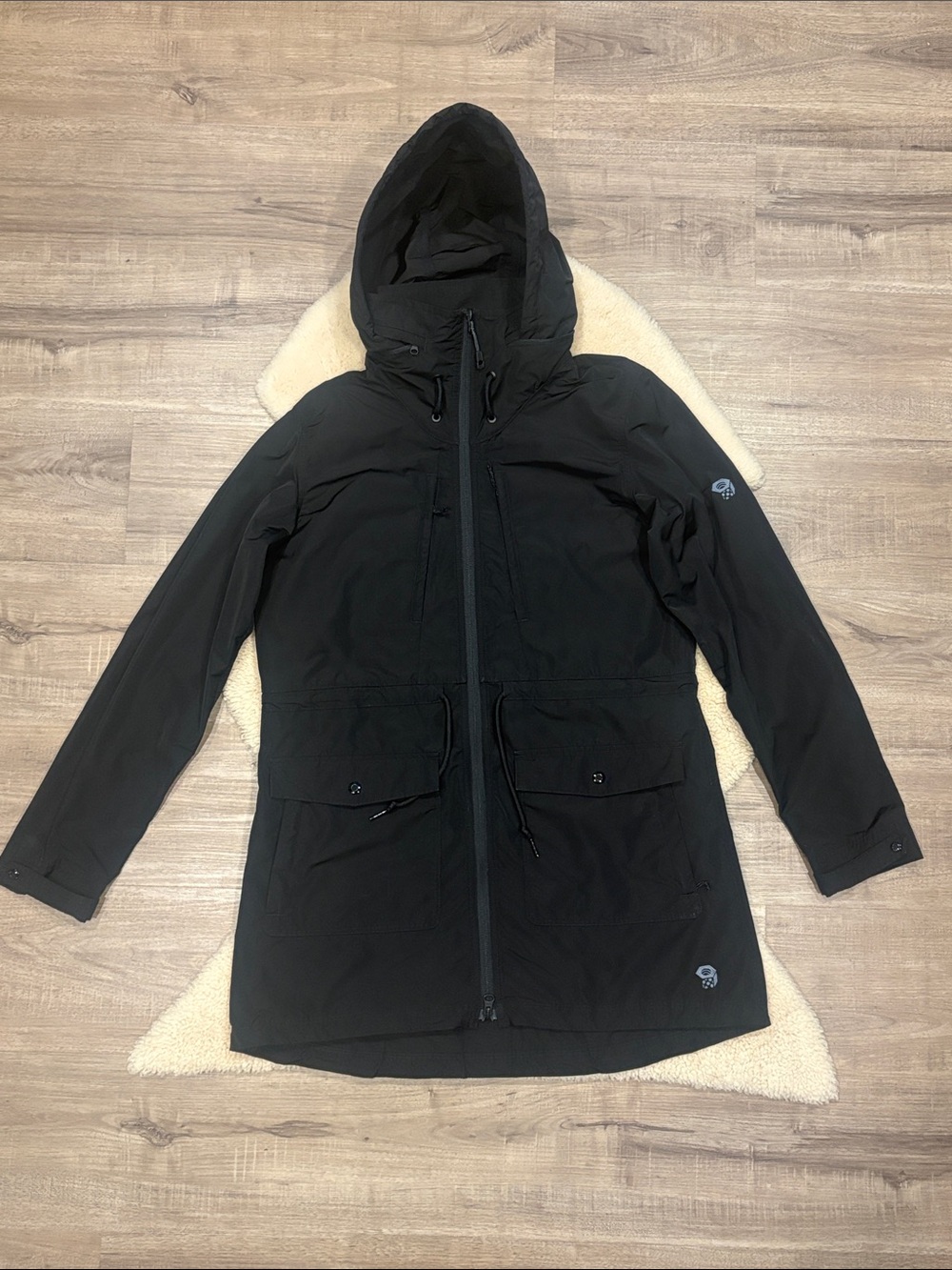 Mountain Hardwear Urbanite Parka, rain jacket, black, women’s medium - Picture 3 of 16